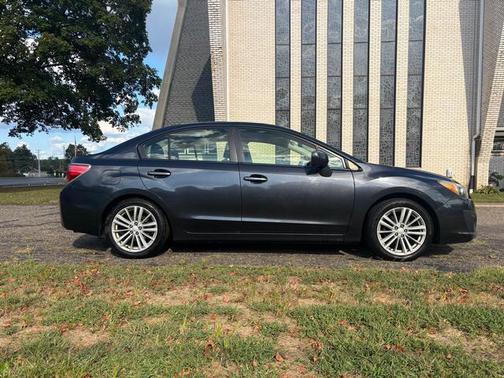 2012 Subaru Impreza 2.0i Premium