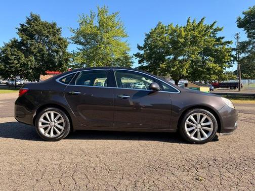 Cyber Gray Metallic 2013 Buick Verano Base