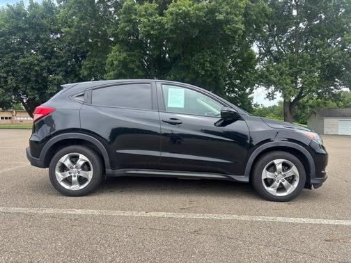 Crystal Black Pearl 2016 Honda HR-V EX