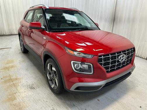 2022 Hyundai VENUE SEL
