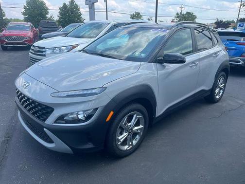 2022 Hyundai KONA SEL