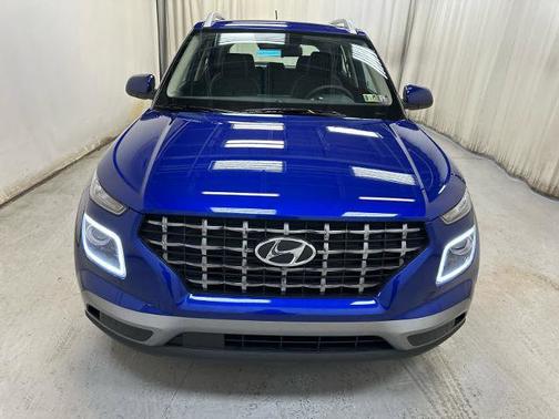 2025 Hyundai VENUE Limited