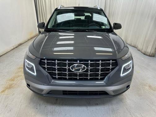 2024 Hyundai VENUE Limited