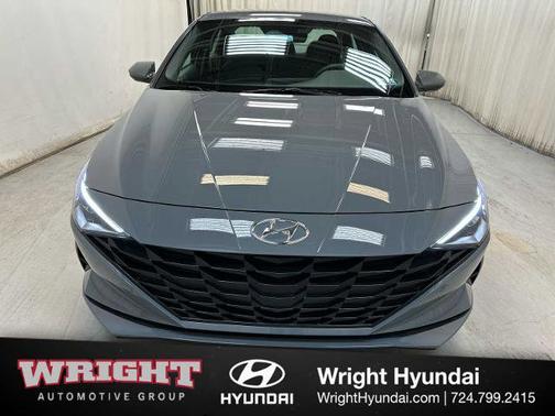 2023 Hyundai ELANTRA SE