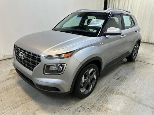 2023 Hyundai VENUE SEL