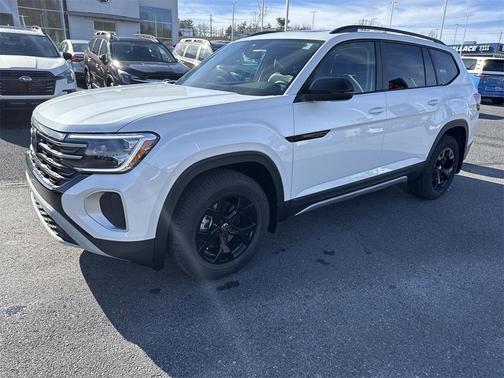 2026 Volkswagen Atlas Peak Edition