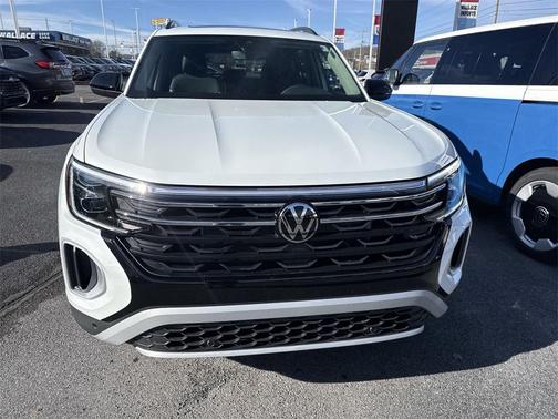 2026 Volkswagen Atlas Peak Edition