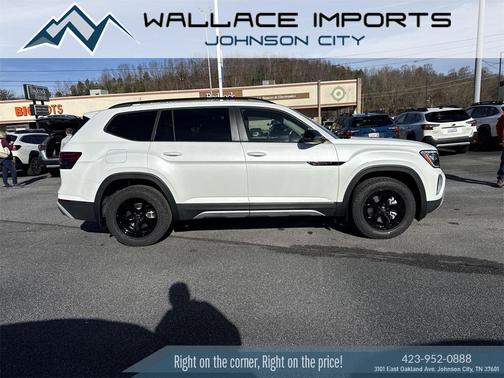 2026 Volkswagen Atlas Peak Edition