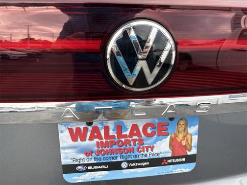 2024 Volkswagen Atlas Cross Sport 2.0T SEL Premium