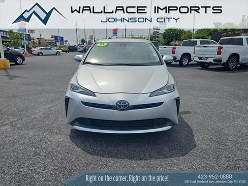 2021 Toyota Prius LE