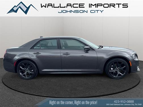 2022 Chrysler 300 Touring