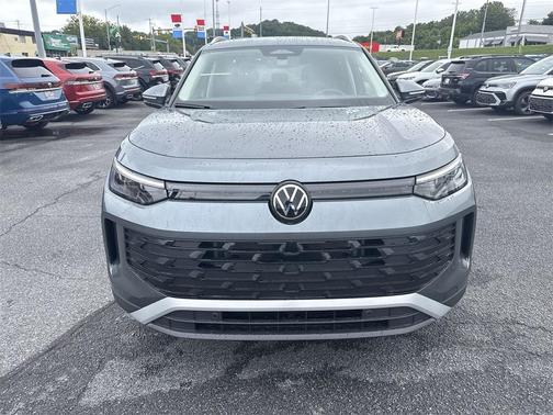 2025 Volkswagen Tiguan 2.0T SE 4MOTION