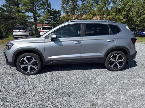 2025 Volkswagen Taos 1.5T SEL