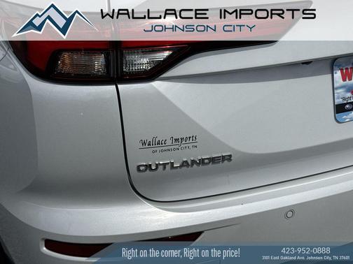 White Diamond 2024 Mitsubishi Outlander ES 2.5 S-AWC