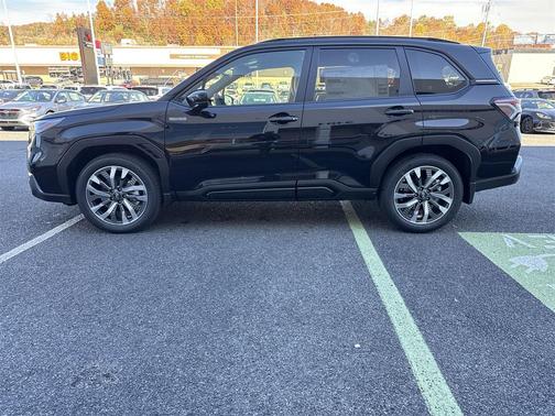 2025 Subaru Forester Hybrid Touring