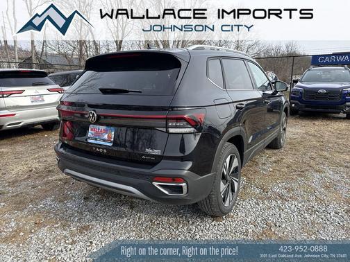 Deep Black Pearl 2026 Volkswagen Taos SE
