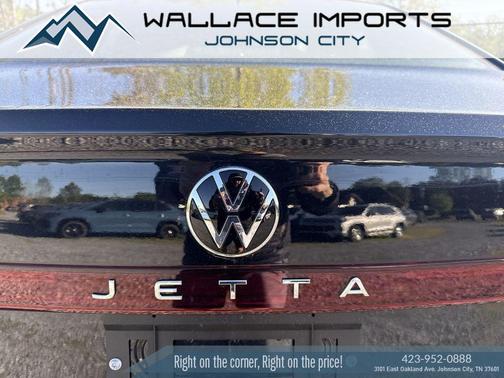 Deep Black Pearl 2026 Volkswagen Jetta 1.4T S