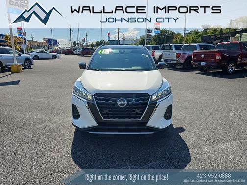 2023 Nissan Kicks SR