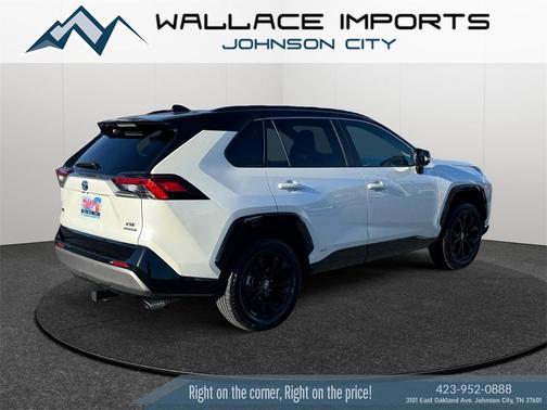 2022 Toyota RAV4 Hybrid SE