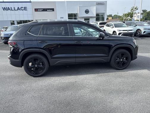 2025 Volkswagen Taos 1.5T SEL