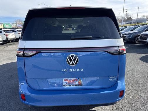 2025 Volkswagen ID. Buzz Pro S Plus with 4MOTION