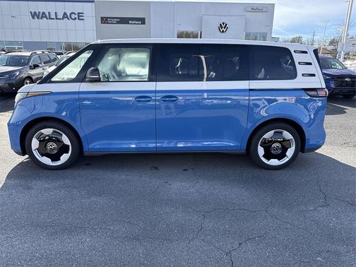 2025 Volkswagen ID. Buzz Pro S Plus with 4MOTION