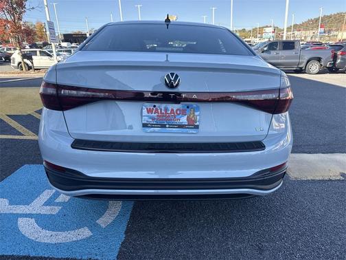 2026 Volkswagen Jetta 1.4T SE