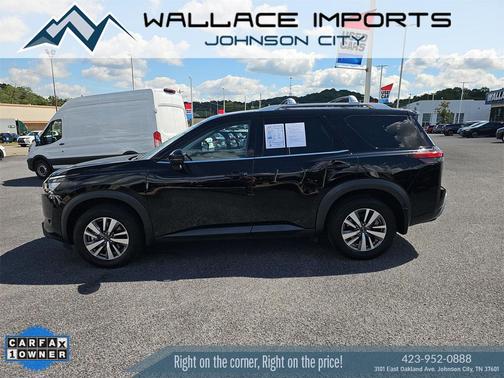 2022 Nissan Pathfinder SL 2WD