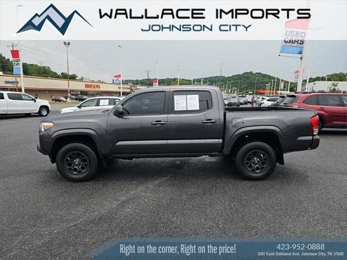 2016 Toyota Tacoma SR