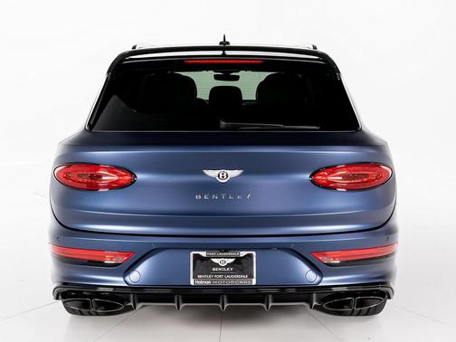 2024 Bentley Bentayga Mulliner