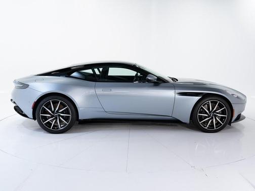 2017 Aston Martin DB11 Launch Edition