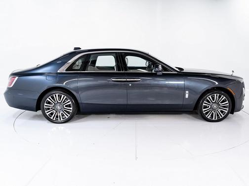 2022 Rolls-Royce Ghost
