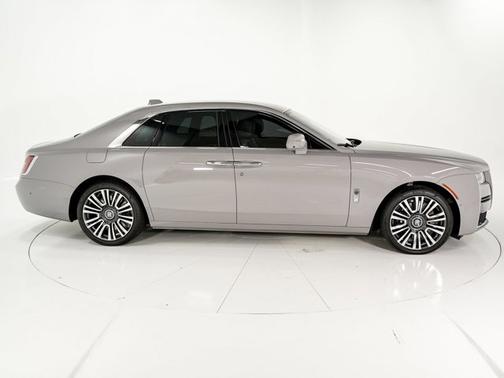 2022 Rolls-Royce Ghost