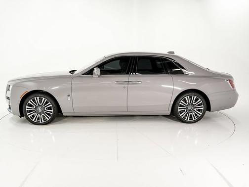 2022 Rolls-Royce Ghost