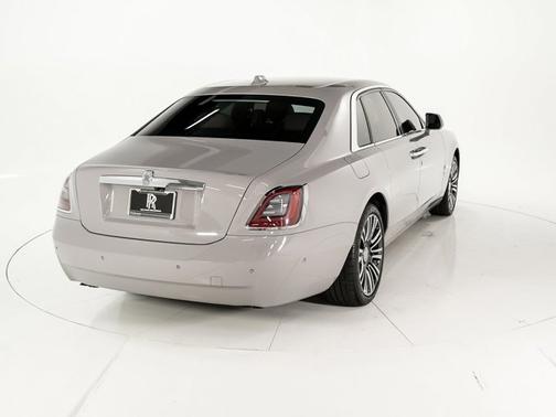 2022 Rolls-Royce Ghost