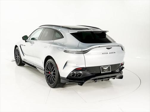 2024 Aston Martin DBX 707