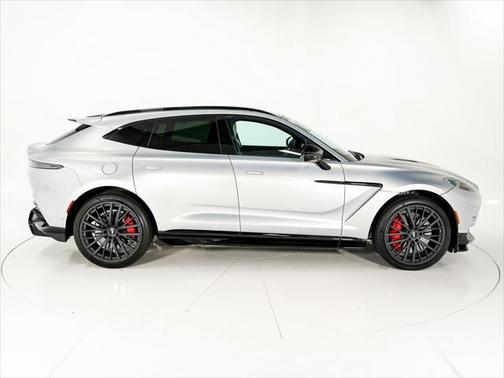 2024 Aston Martin DBX 707