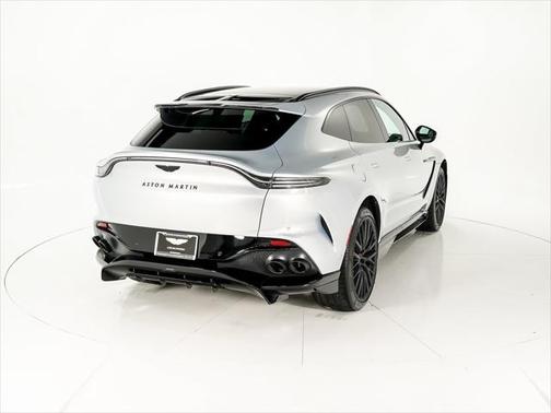 2024 Aston Martin DBX 707
