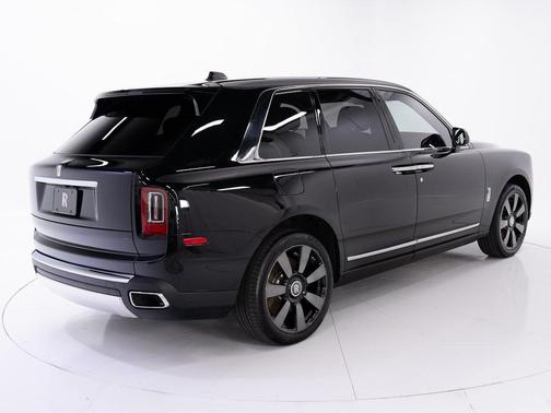 2024 Rolls-Royce Cullinan 