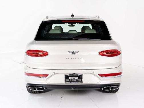 2025 Bentley Bentayga V8