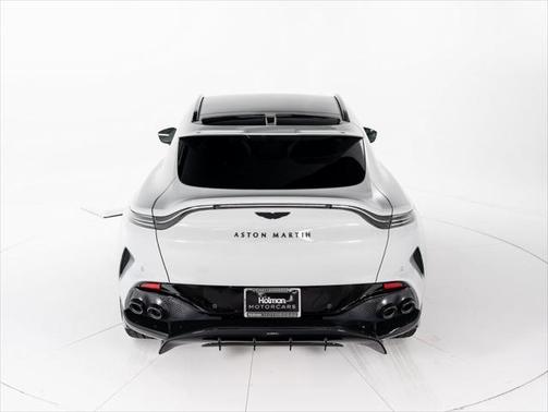 2025 Aston Martin DBX 707