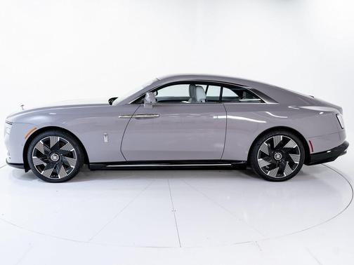 2024 Rolls-Royce Spectre 