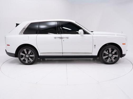 2024 Rolls-Royce Cullinan 
