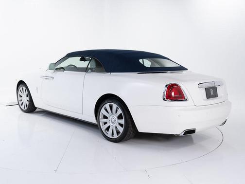 2018 Rolls-Royce Dawn 