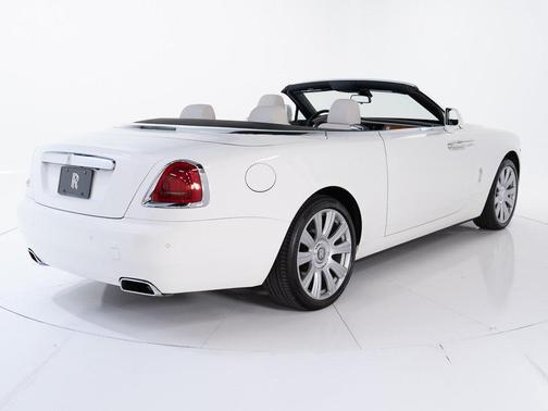 2018 Rolls-Royce Dawn 