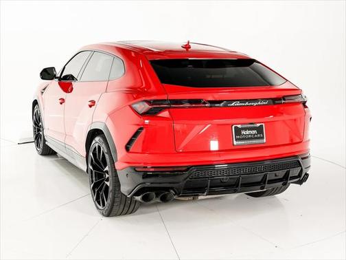 2022 Lamborghini Urus Graphite Capsule