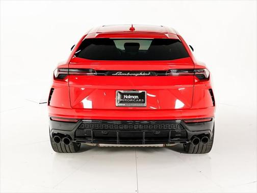2022 Lamborghini Urus Graphite Capsule