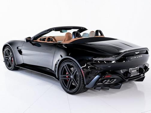 2026 Aston Martin Vantage Roadster