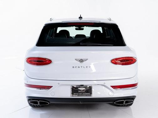 2022 Bentley Bentayga V8