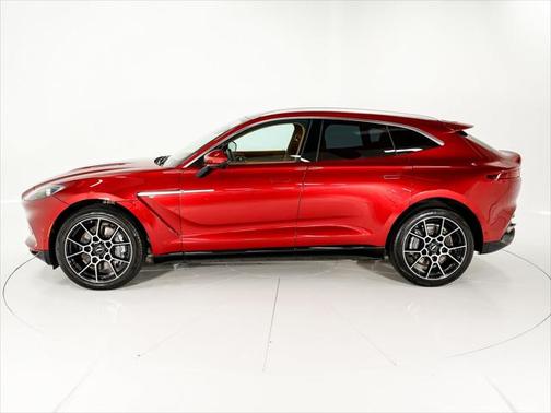 2021 Aston Martin DBX
